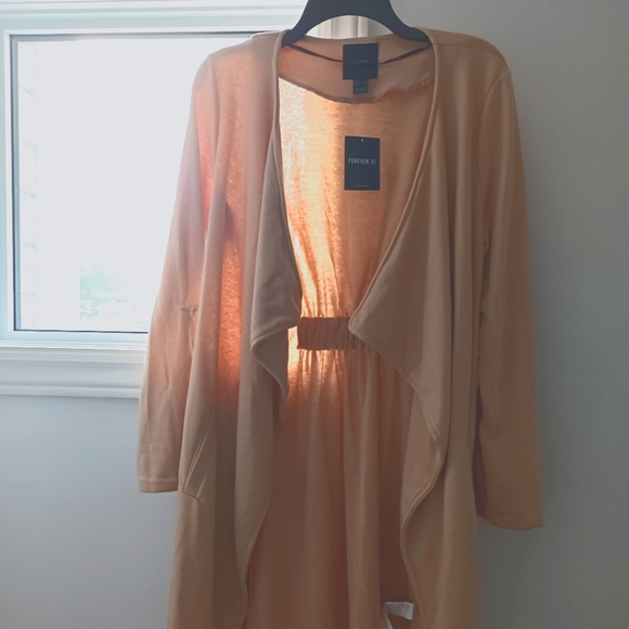 New FOREVER 21 Jacket, cream color - Picture 1 of 7